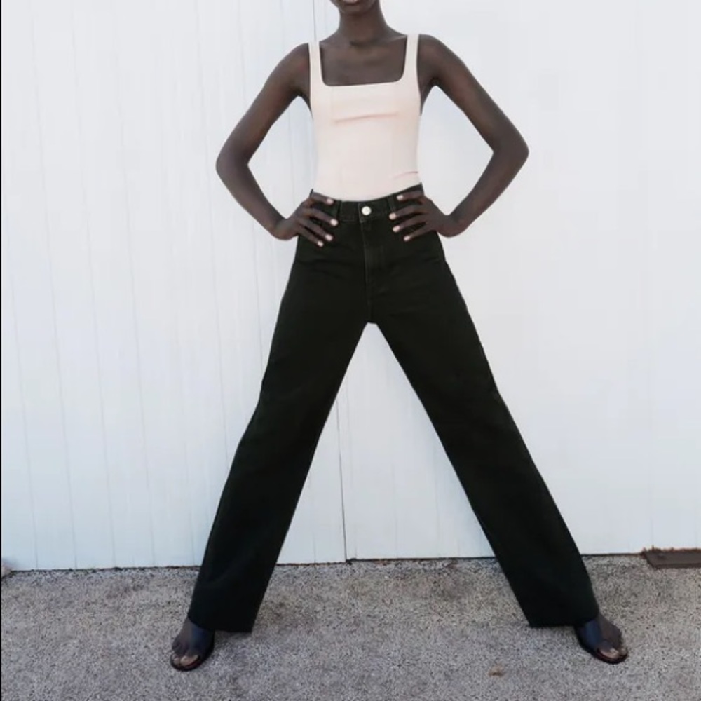 Zara NWOT HI RISE WIDE LEG FULL LENGTH JEANS